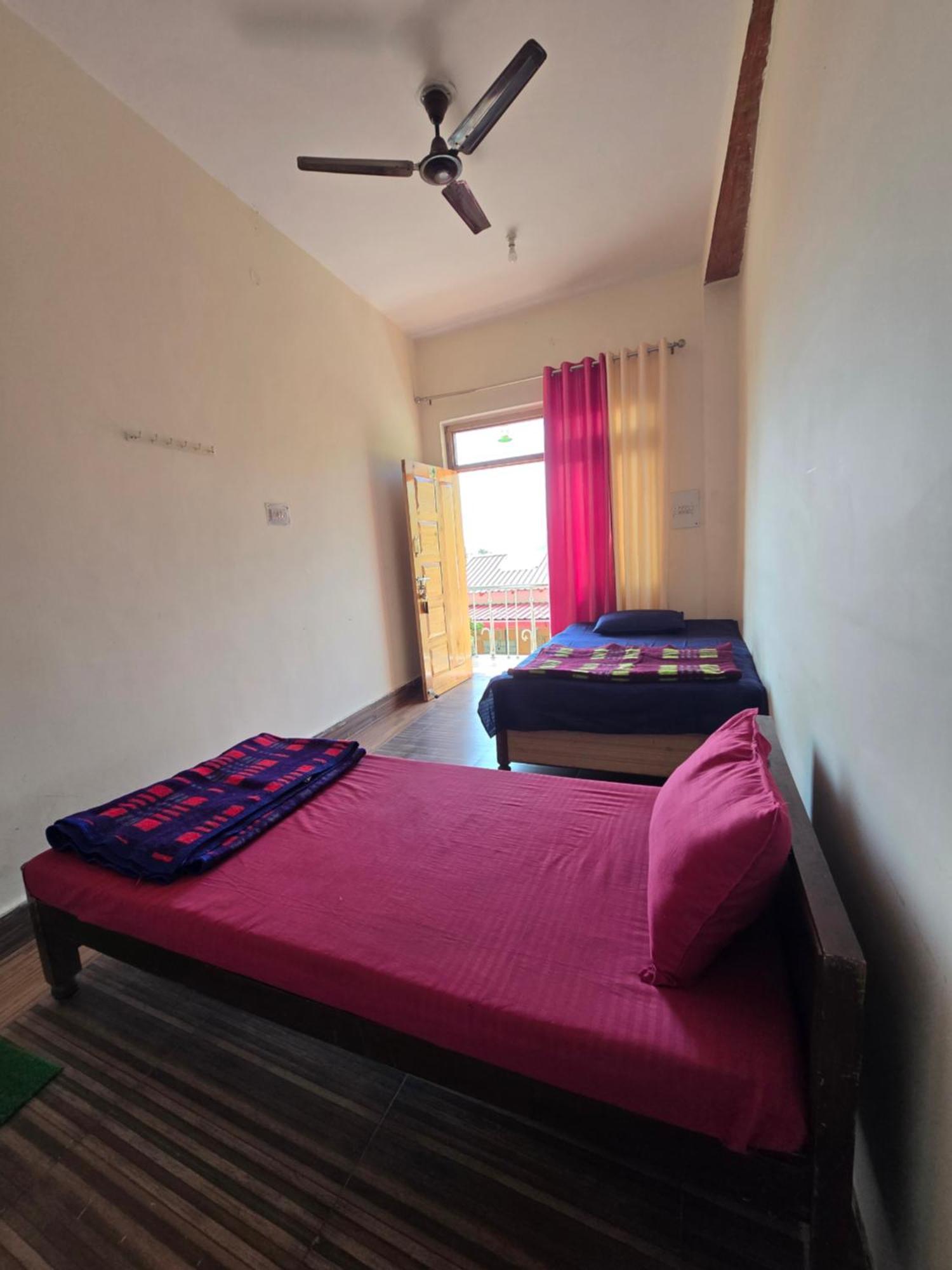 Dwarika Hotel Dwarahat Habitación foto